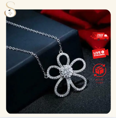 Tỏa sáng theo cách của riêng bạn cùng Vòng Cổ Bạc Nữ Twinkle Girl – phụ kiện thời trang được thiết kế dành cho những cô gái năng động, yêu thích phong cách trẻ trung và tinh tế.